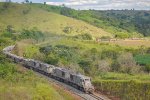 VLI 738 liderando a composição vazia ,passando pelo Pátio de Campo Belo 